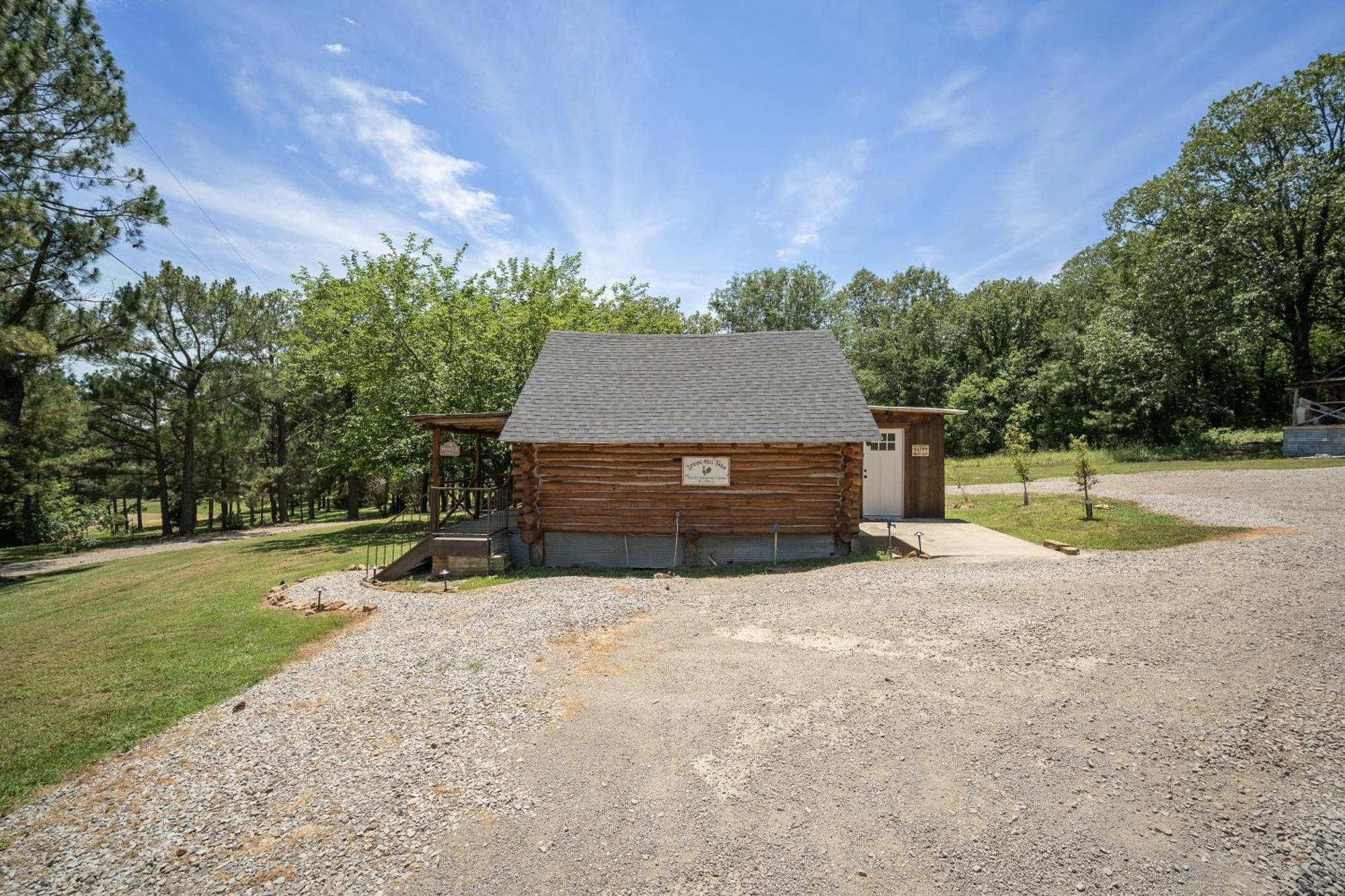 Spring Hill Farm - The Velvet Rooster Villa Alma Exteriör bild